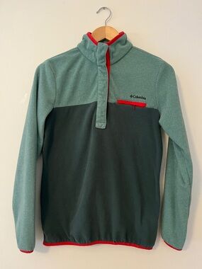 Columbia Two-Tone Quarter Snap Pullover with Red Accents